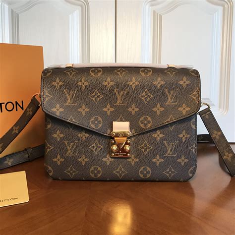 tas lv terbaru 2017 original|Beli Louis Vuitton LV Online .